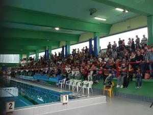 Tribune gremite per la rassegna di inizio stagione Nuoto Valdinievole